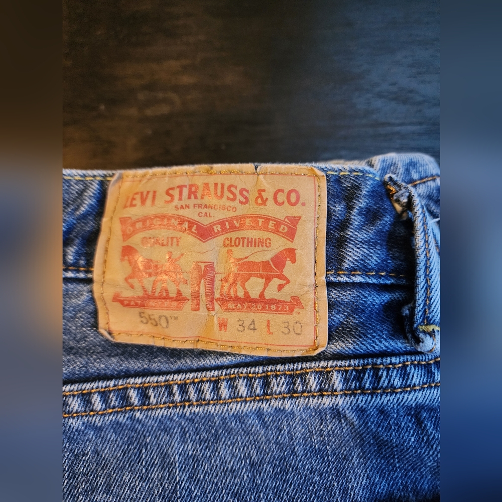Mens Levi's 505 relaxed fit jeans 34 x 30